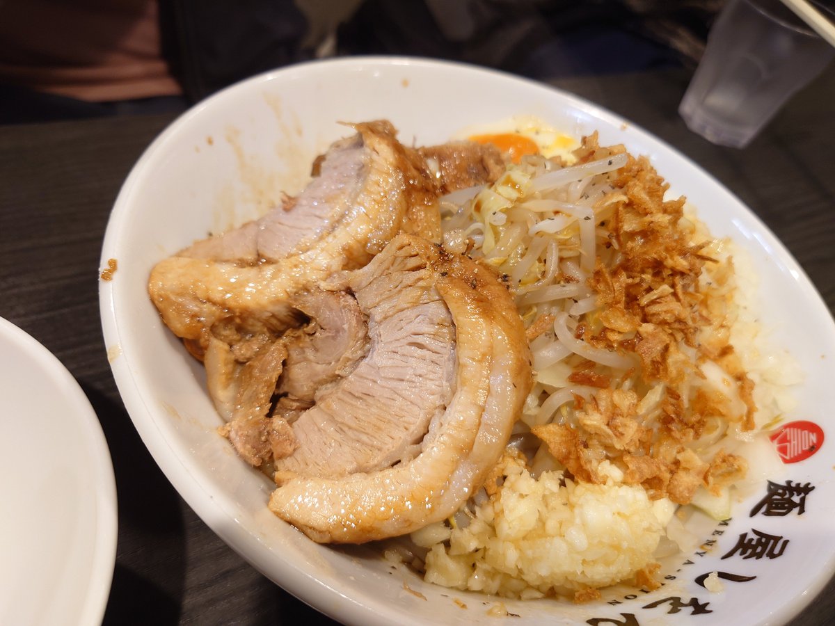ジャギ tweet media