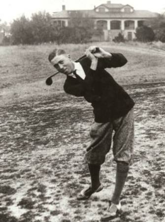 Jimfrombaseball's tweet image. "In golf your strengths and weaknesses will always be there.
If you could improve your weaknesses, you would improve your game.
The irony is that people prefer to practice their strengths.
The woods are full of long drivers. "
Harvey Penick .
"I learn teaching from teachers.
I