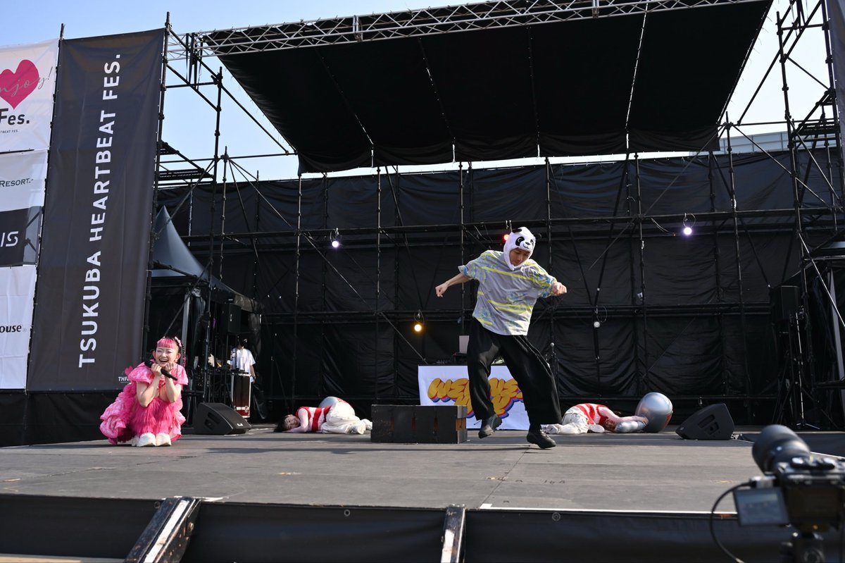 thfes_official's tweet photo. 水曜日のカンパネラ👑

ステージが始まると同時に、自然と視線が集まる印象的なひと幕に🍭

その場にいる人たちの記憶に残るようなパフォーマンスでした💝.𖥔 ݁ ˖

#水曜日のカンパネラ
#THFes
#つくば市
#研究学園駅前公園
#キッズイベント https://t.co/Rn7cxbbFdD