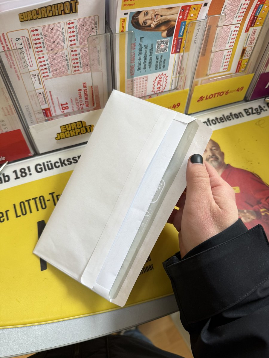 Alexander Zakharenko tweet media