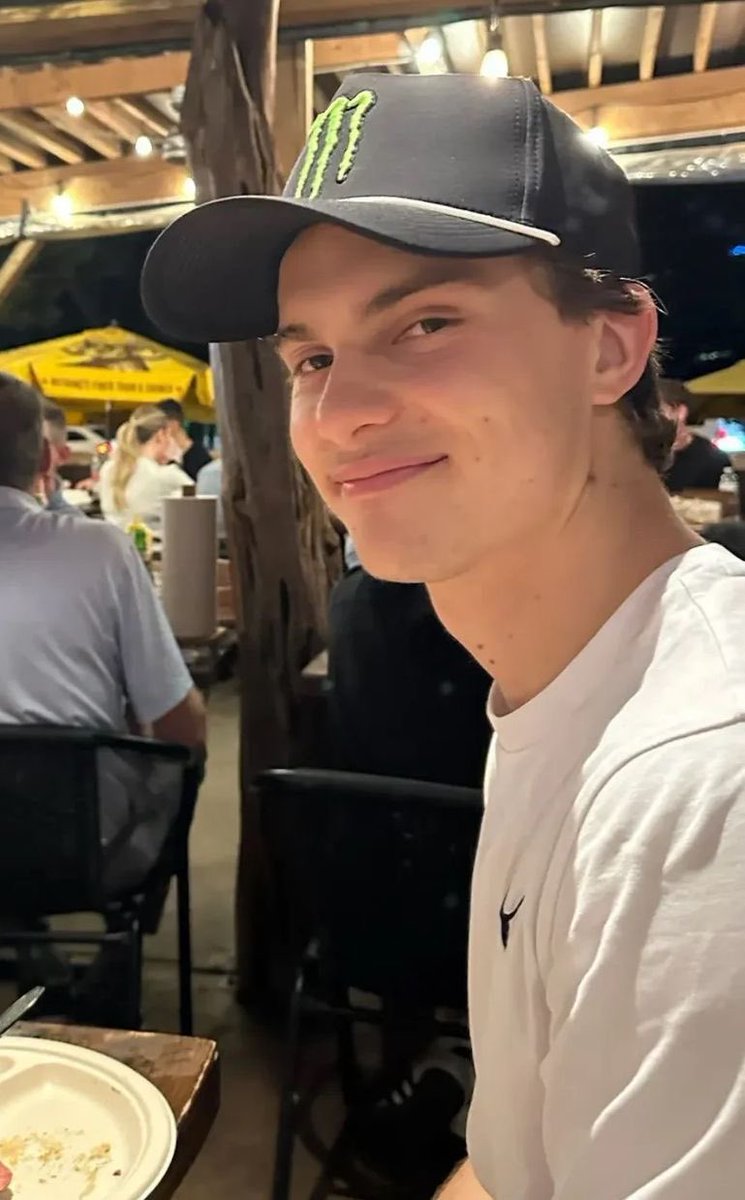 ⸝⸝ 𝓛 an tweet media