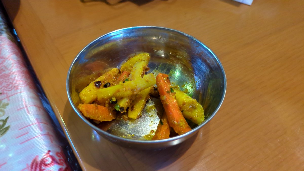 マイペンサパロット tweet media