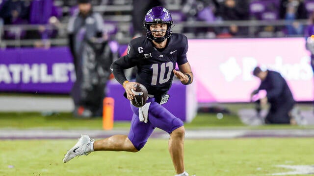 NCAAFNation247's tweet image. ● QB Spotlight ●

Josh Hoover

TCU ➡️ Indiana

• Hoover has big shoes to fill to replace Heisman Winner &amp;amp; National Champion QB Fernando Mendoza. I don't expect Hoover to be on Mendozas level but I believe he's one of the top returning QBs in #CFB and the drop-off isn't that