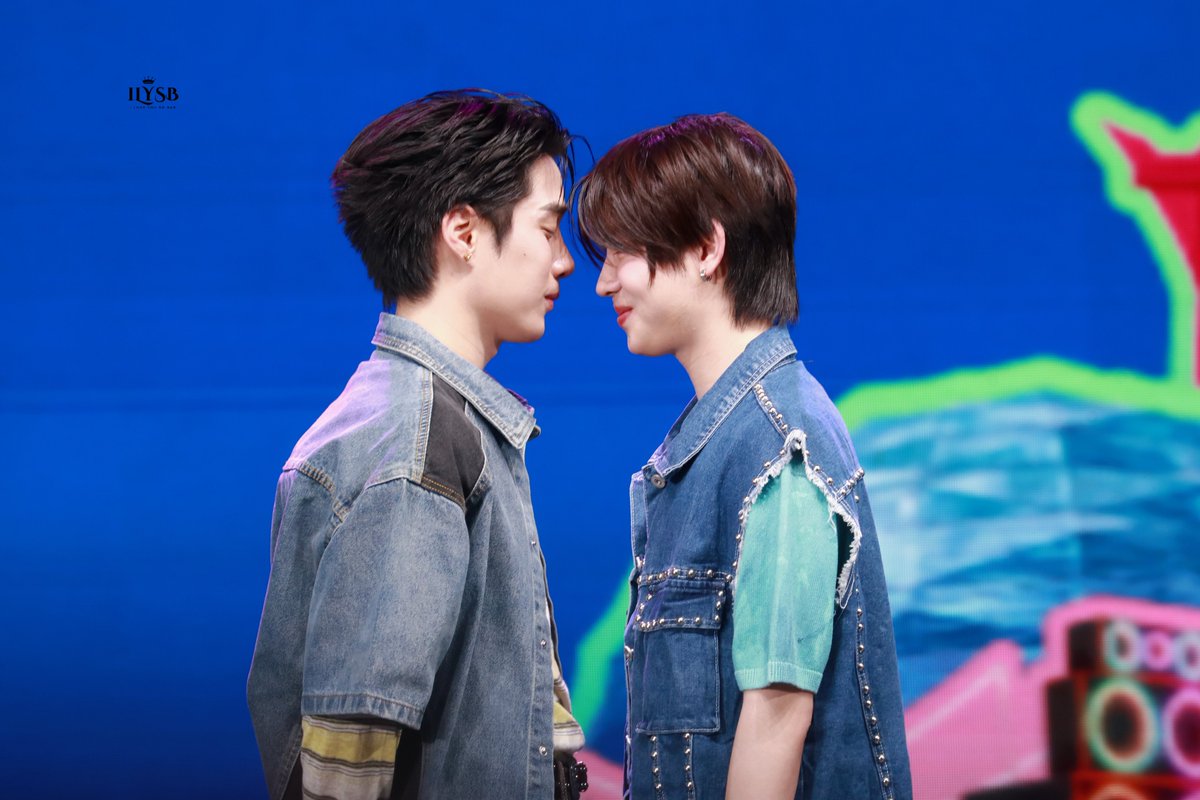 ILYSB #ลัทธิพี่วรรณ tweet media