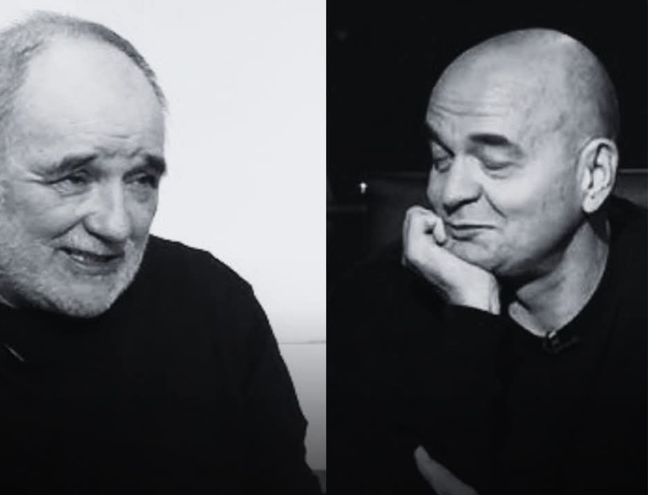 CrnjanskiSr's tweet photo. Đorđe Balašević: "Pitaju me koji je izlaz iz ove situacije. Dajte mi 10.000 Duška Vujoševića i ja ću spasiti ovu zemlju."
Ovo je "Panonski mornar" rekao 2017. godine na koncertu u Beogradskoj areni.
Nisu dočekali slobodu...
#DjoleBalasevic #DuleVujosevic https://t.co/SWXBGaVCh0