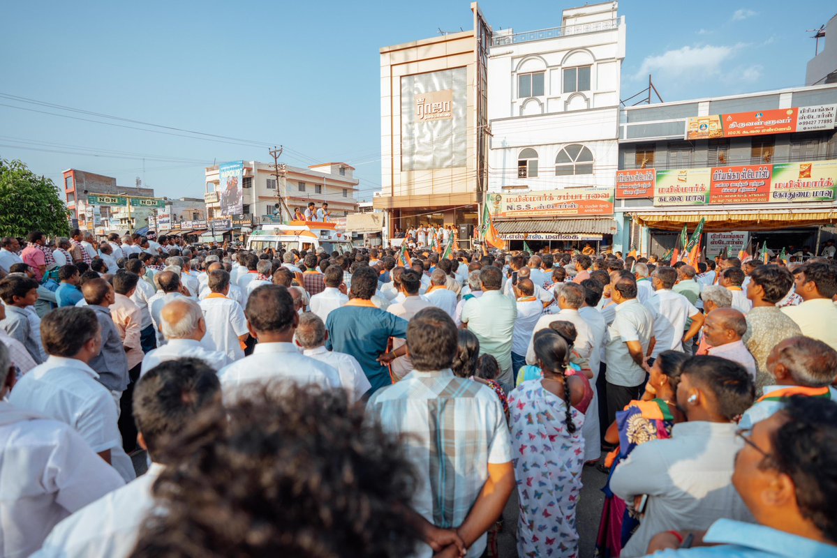 தமிழகத்தில் ஆட்சி என்ற பெயரில், கடந்த 5 ஆண்டுகாலம் அராஜகம் செய்த தீயசக்தி திமுகவுக்கு முடிவுகட்டவேண்டும் என்ற உறுதியோடும், தமிழகத்தை மேம்படுத்திட வேண்டும் என்ற இலக்கோடும் செயல்பட்டு வரும் தேசிய ஜனநாயகக் கூட்டணியின் காங்கேயம் தொகுதி வெற்றி வேட்பாளர் திரு. N.S.N.நடராஜ் அவர்களை