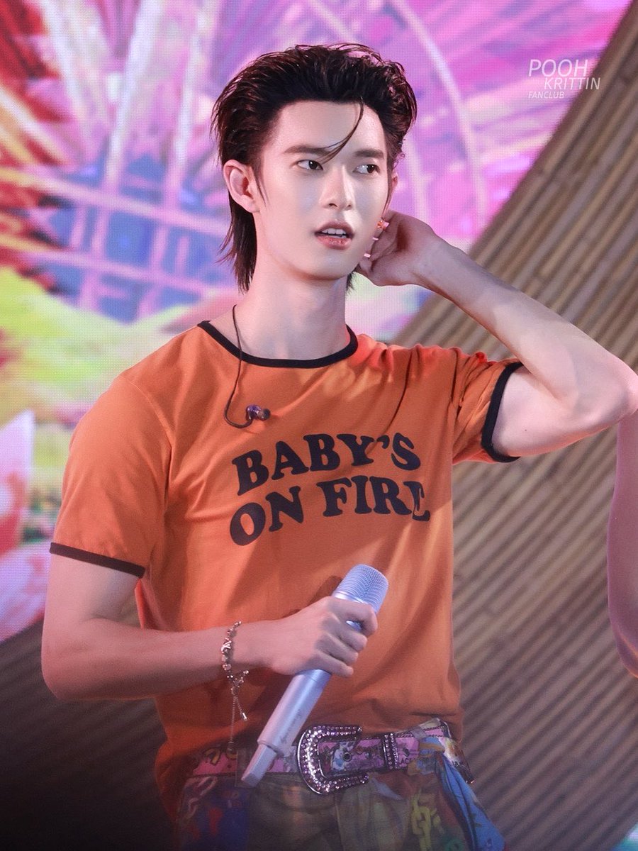 poohkt_fanclub's tweet photo. หมีเต๊ะ💦🔫🔥

POOHPAVEL SUMMER AT SIAM PARAGON
#SiamParagonSummerBeats2026xPoohPavel 

@ppoohkt #ppoohkt https://t.co/s4tNKcSRw2