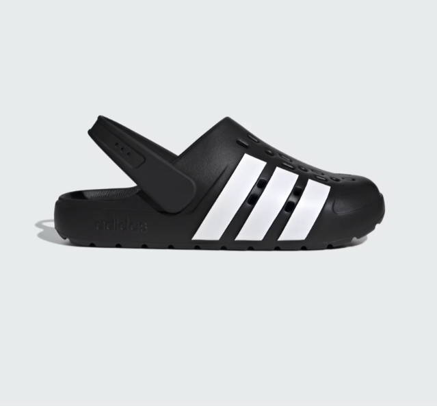 Heskicks tweet media