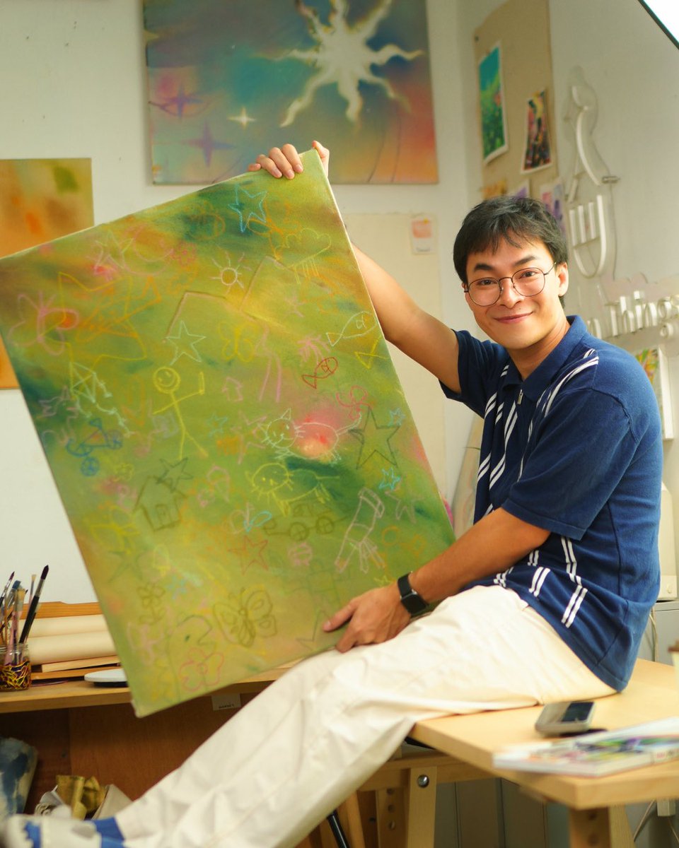 Atom ✦ tweet media