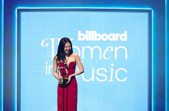 `shii #BINICHELLA 🌸🎡 tweet media