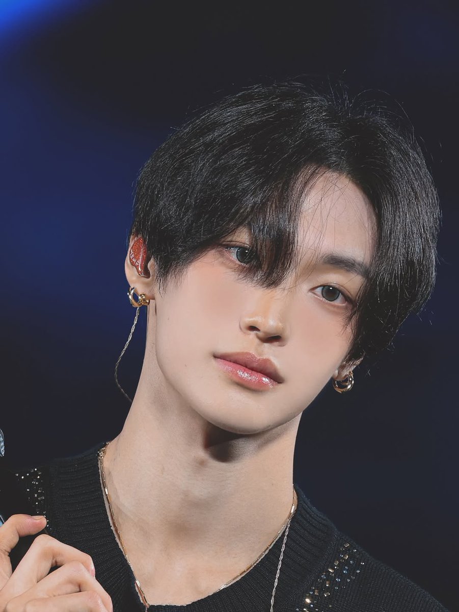 Wonbin✰ tweet media