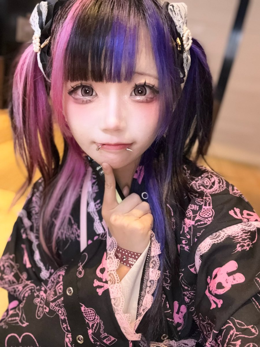 🎀扁桃體🗑️😿momoko tweet media