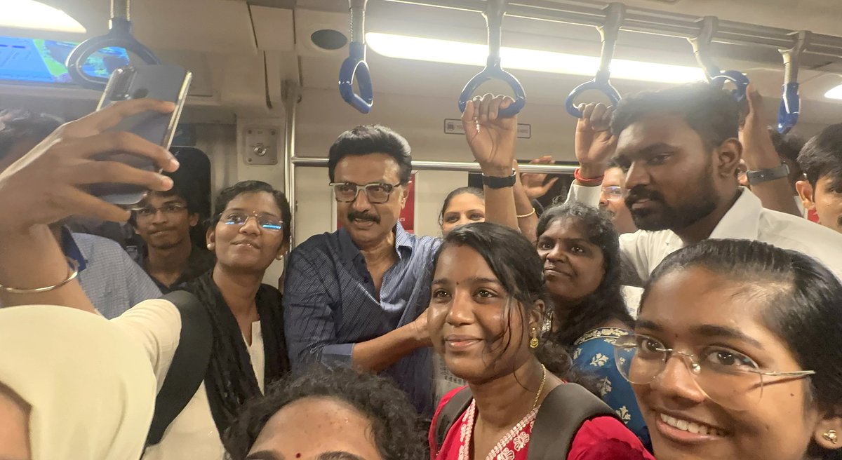 Prabha250495's tweet image. 🖤❤️🔥 
#ChennaiMetro #MetroRail #CMRL 
#VoteForDMK #வெல்வோம்_ஒன்றாக #ஸ்டாலின்_தொடரட்டும்_தமிழ்நாடு_வெல்லட்டும் #DMK4TN