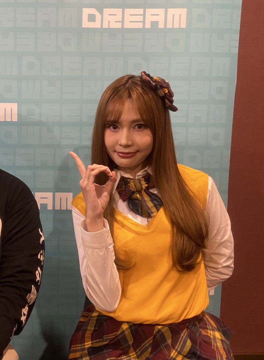 GWEHJJJ TIM DREAM 👌

Makaci Kagitsss uhuyy <a href="/A_GitaJKT48/">Gita Sekar Andarini</a> , kagits cantik kamu setuju kan? <a href="/gmusic95/">Mas Ghifarr</a>