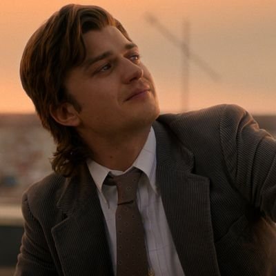 King Steve tweet media