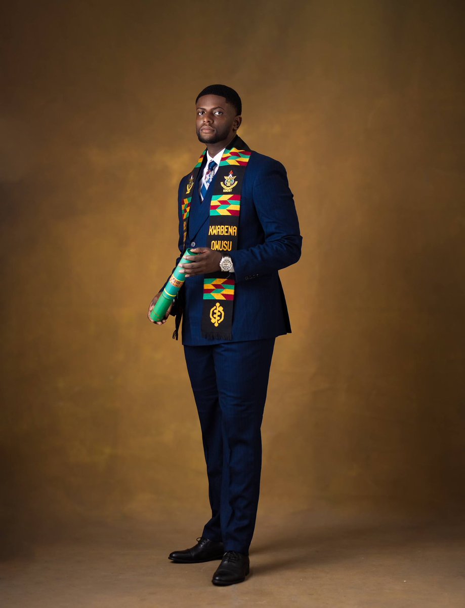 StandardWeave's tweet photo. A silent introduction. Make sure your Kente stole has something to say. Served Clean by Kwabena. #WhyWeWeave https://t.co/GFtqvZ5a88