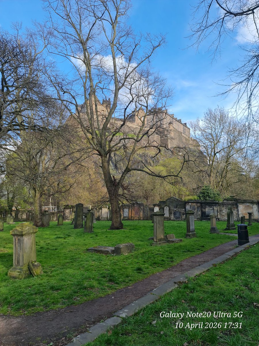 EmmaJanesLife's tweet image. Beautiful #Edinburgh

Nice to be back 😊
