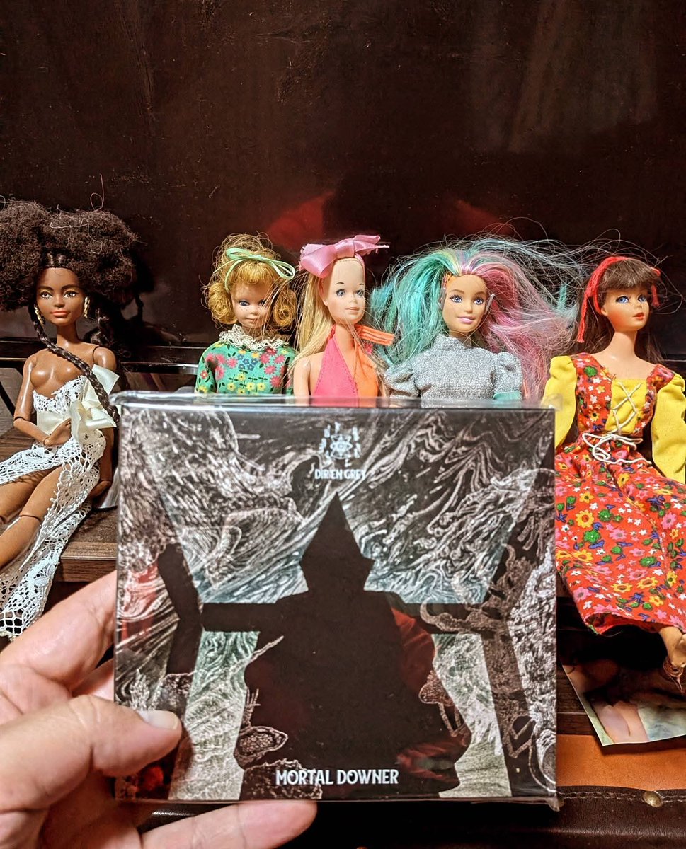 DIRENGREY

ディルアングレイの新作アルバム

『MORTAL DOWNER』

無茶苦茶
かっこいいアルバム
最高！！！！！
世界観半端ない
ジャケットも素晴らしい！！
ライブいくぞ！！！

#ディルアングレイ
#DIRENGREY
#MORTALDOWNER