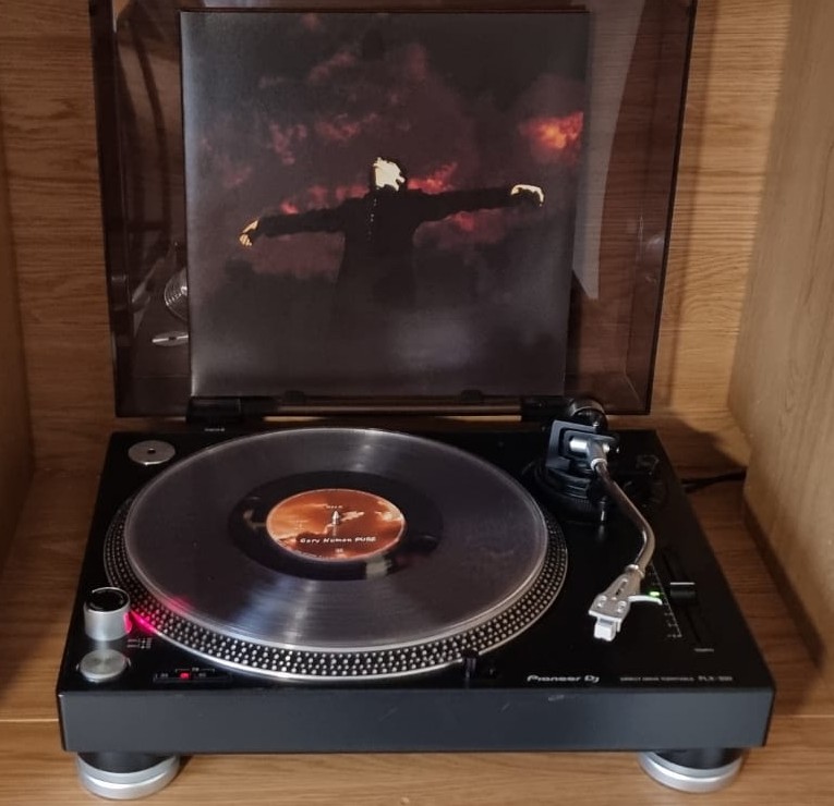 GNDiscography's tweet image. #GaryNuman

Record changed and #nowplaying

Pure reissue clear vinyl 2023

#vinylcollection #vinylrecords