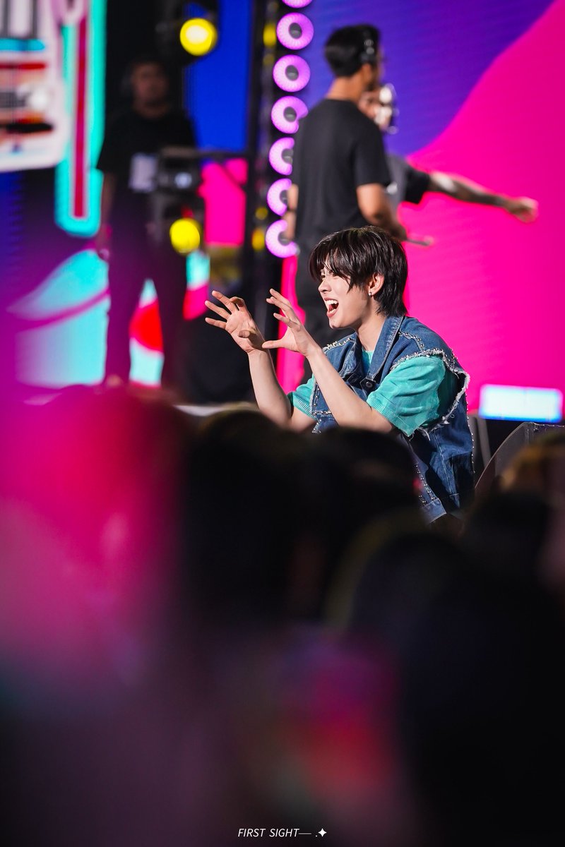 𝘍𝘐𝘙𝘚𝘛 𝘚𝘐𝘎𝘏𝘛── .✦ tweet media