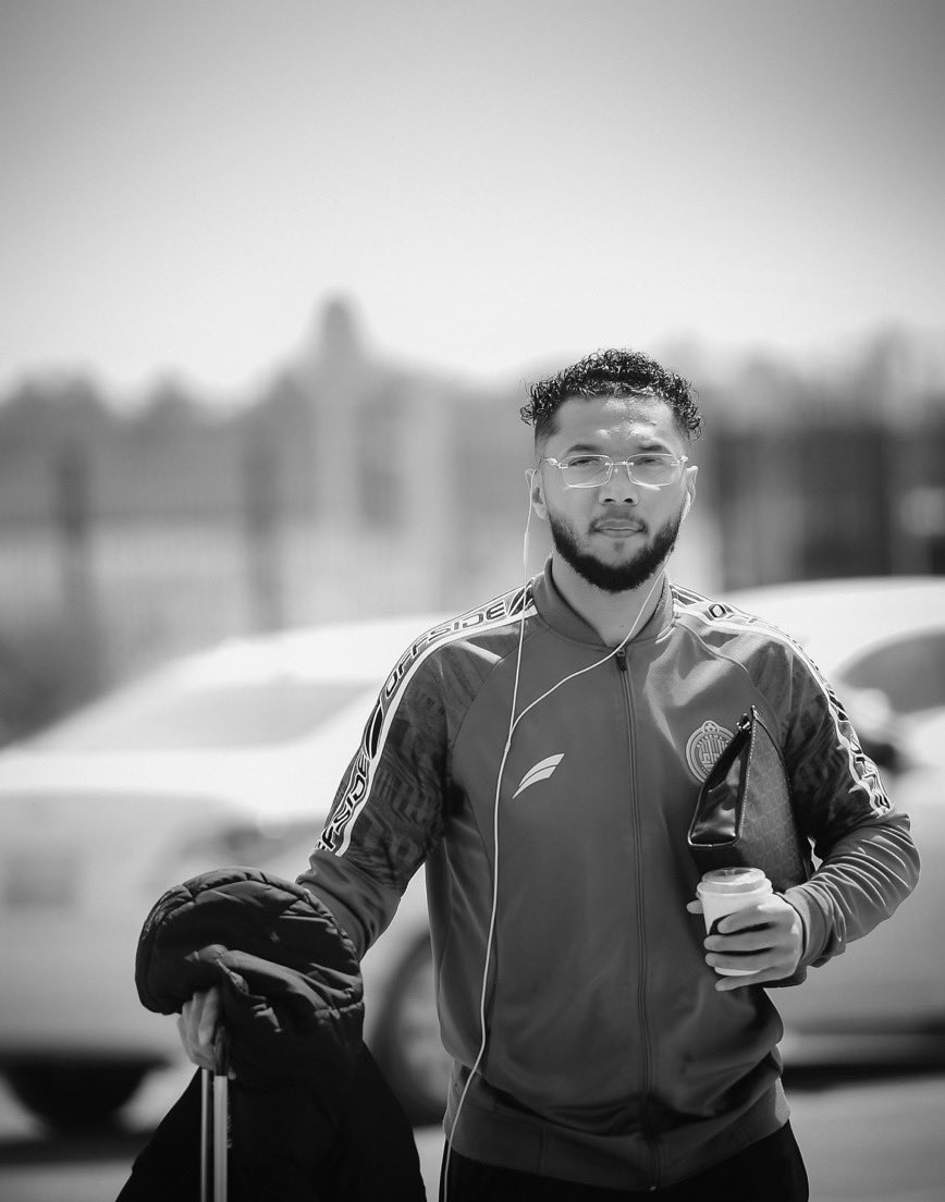 naif_33d's tweet photo. اللهم لك الحمد والشكر انتهى الموسم بخيره وشره 
ربي ماكتب لنا الصعود ولا التأهل الحمدلله على كل حال من لايشكر الناس لايشكره الله شكرا للجهاز الفني والإداري واخواني الاعبين وشكرا لجمهورنا الغالي كنا نتمنى نفرحكم لاكن قدر الله وماشافعل 💙🙏🏼 https://t.co/aG3xkQ4R68