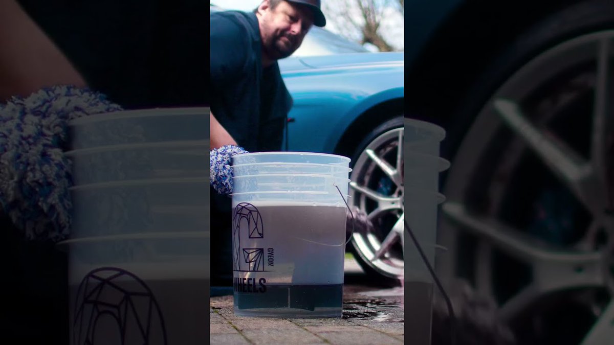 Detailed Image tweet media