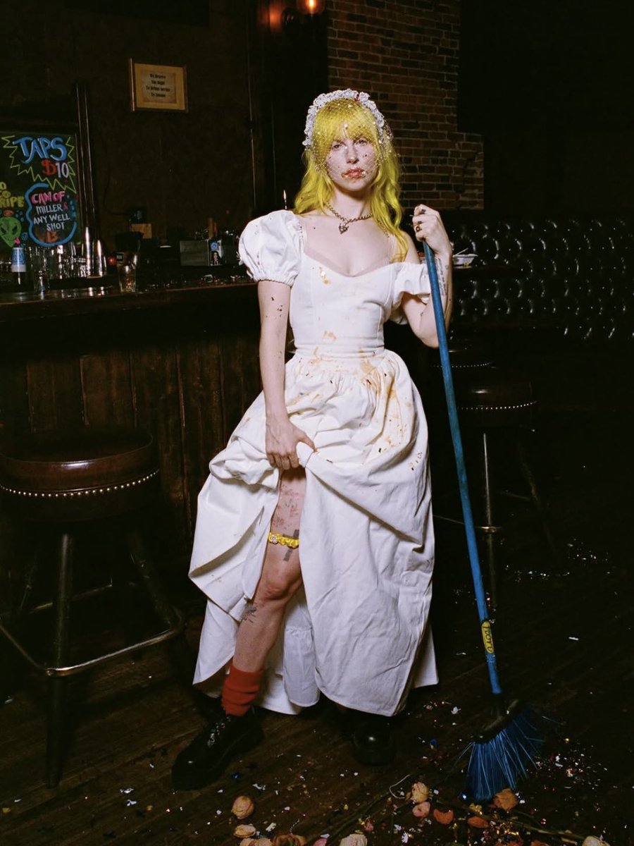 andrea from paramore🖤 tweet media