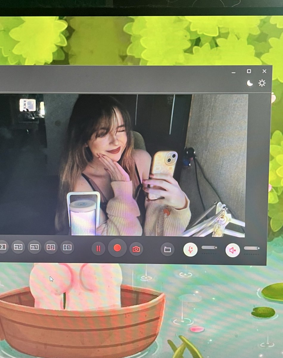 lovedbymads's tweet photo. cut my bangs :D https://t.co/KqZCIppkHy