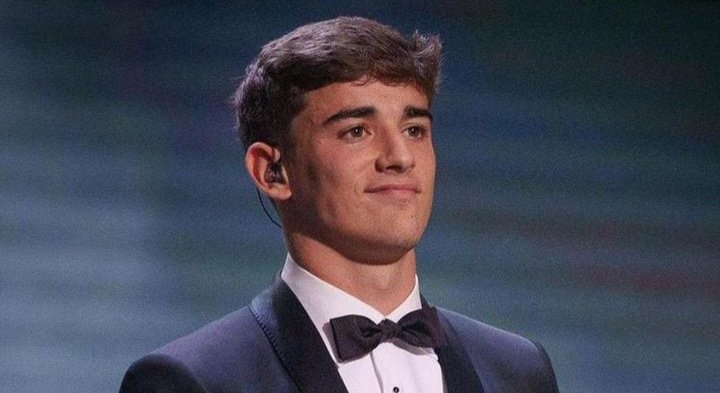 Stats Globe tweet media