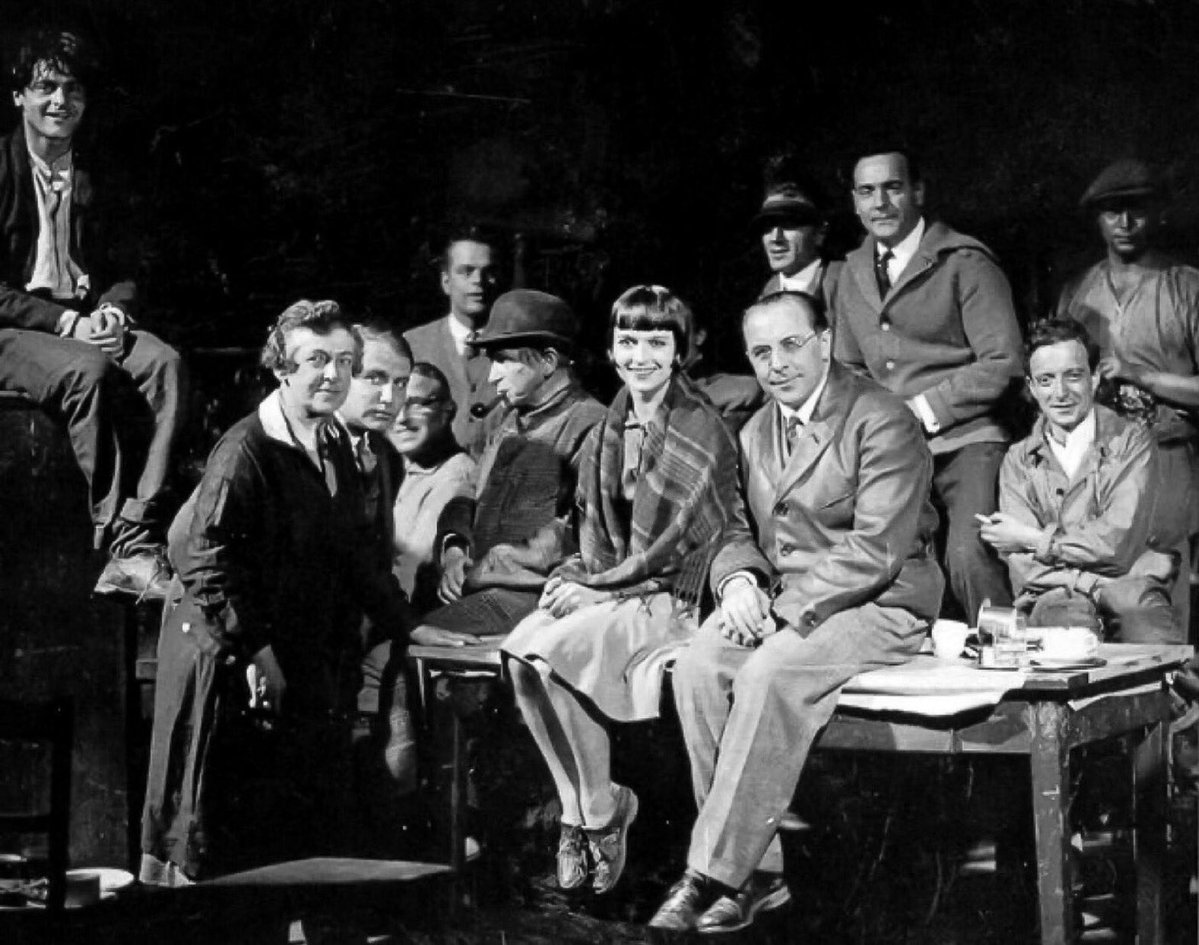 Forever Louise Brooks tweet media