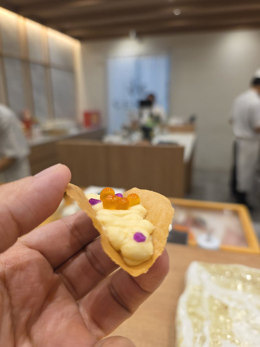 Biggy3579's tweet photo. Genbu  sushi bar ราคาไม่แรงมากรสชาติดี มีหลายสาขาเป็นช่วงเวลา แนะนำเลยคับ ก่อนไปโทรจองก่อนนะคับ  ในงบหลักพันถือว่าคุ้มค่าเหมาะสมกับราคาไม่แพง https://t.co/g4Ea8piyeP