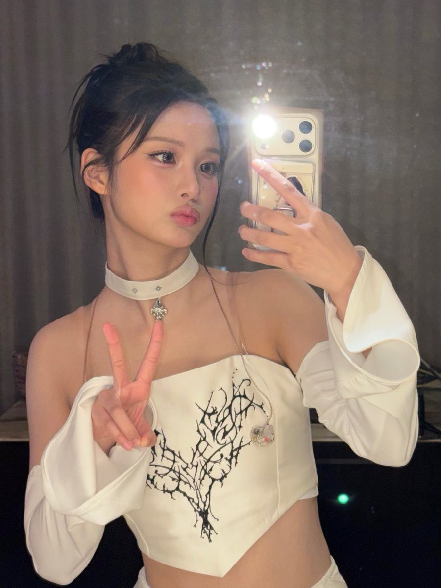 nmixx pics tweet media