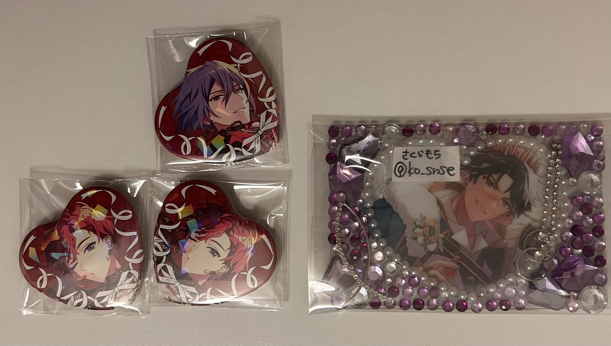 ko_snse's tweet photo. @syoku_to_pan はじめまして、こんばんは
検索よりお声掛け失礼致します。当方クロエ2オーエン1所持しているのですが、オズ、アーサー、ブラッドリーとの3:3の交換は可能でしょうか？
ご検討頂けましたら幸いです。 https://t.co/CQDGIHdEzq