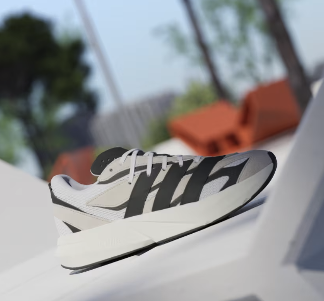 Heskicks tweet media