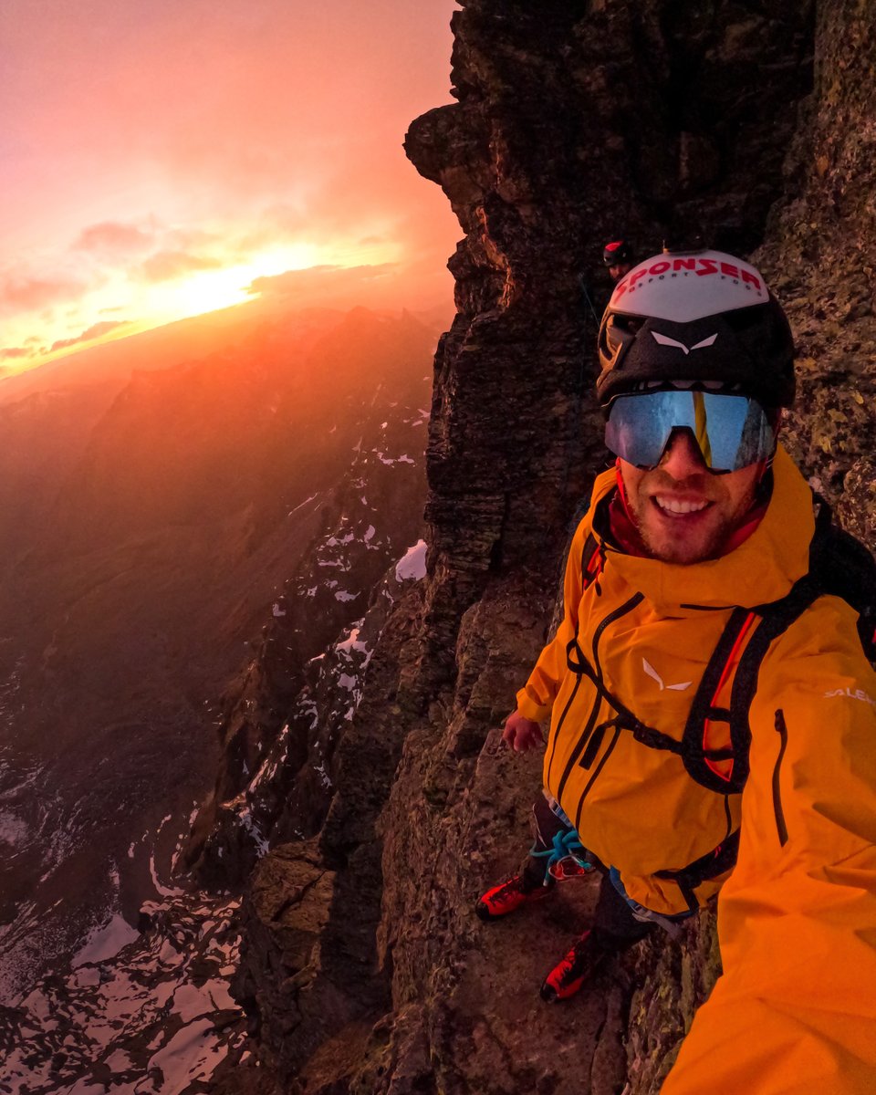 GoPro's tweet image. Photo Dump Friday: Selfies never go out of style 🤳

🐕 Abdia Delgado
🤿 Mai Ishizuka
🌄 Pazcal Schumacher
🦥 Thiago Rocha

#GoPro #GoProSelfie #PhotoDump #DogsOfInstagram