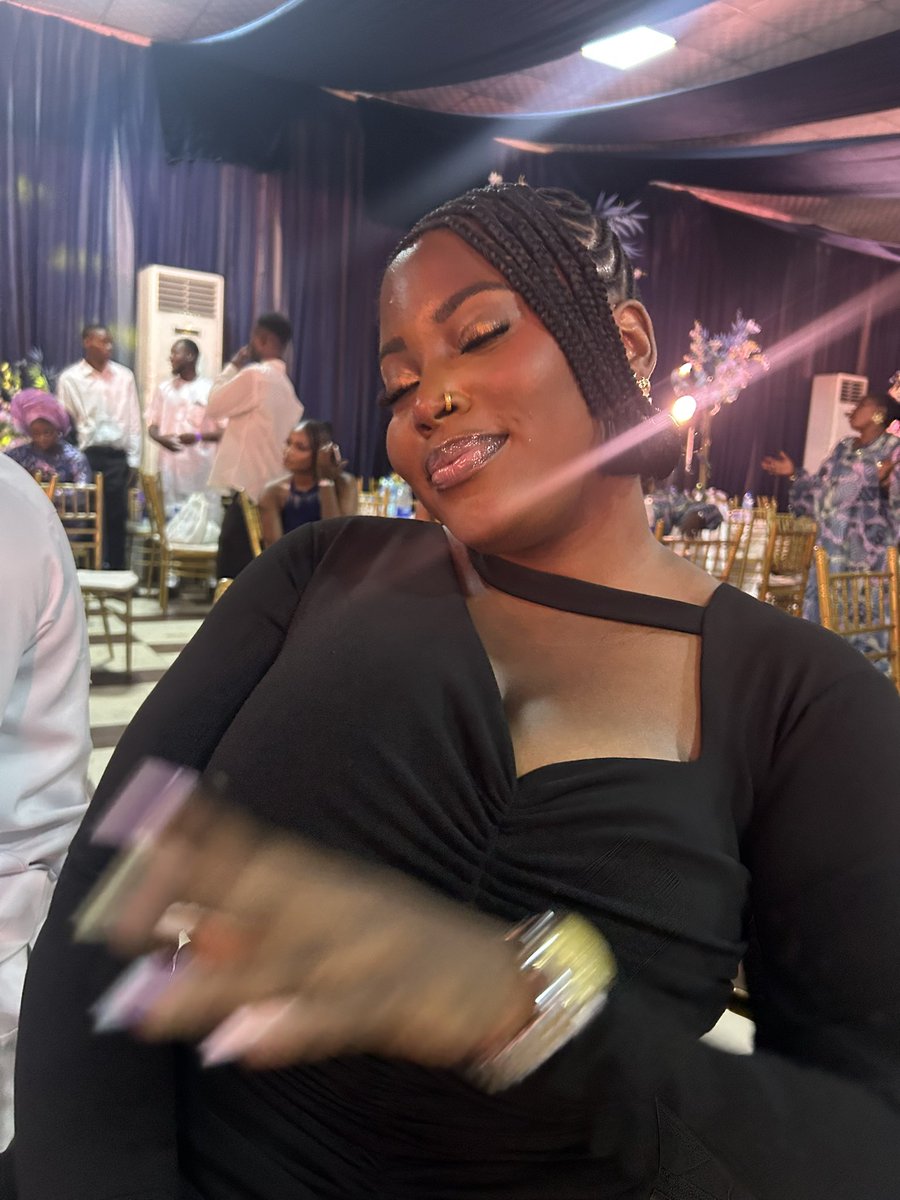 B for Beebee🥰 tweet media