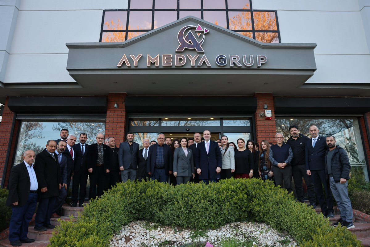 Meral AY 🇹🇷 tweet media