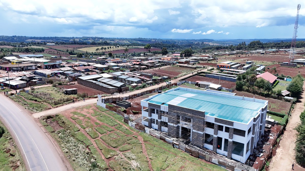 Rebuilding the Hustler Nation from the bottom upwards requires deliberate investment in Micro, Small and Medium Enterprises (MSMEs). 

It is in this spirit that the Seguton ESP Market in Kuresoi North Constituency, Nakuru, is being developed under the Economic Stimulus Programme.