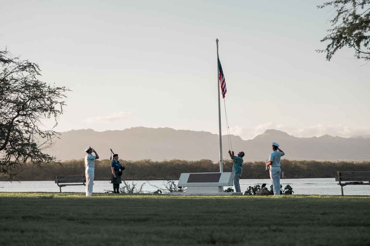 pacificparks's tweet photo. #FascinatingFact: The #USSArizona, Oklahoma, and Utah Memorials are the most well known at #PearlHarbor, but few know that another memorial exists for the #USSNevada on @JointBasePHH: https://t.co/i8DRXClAnZ
#DidYouKnow #RememberHonorUnderstand #WWII #WorldWarII
📷: US Air Force https://t.co/DzqWiVHCGq