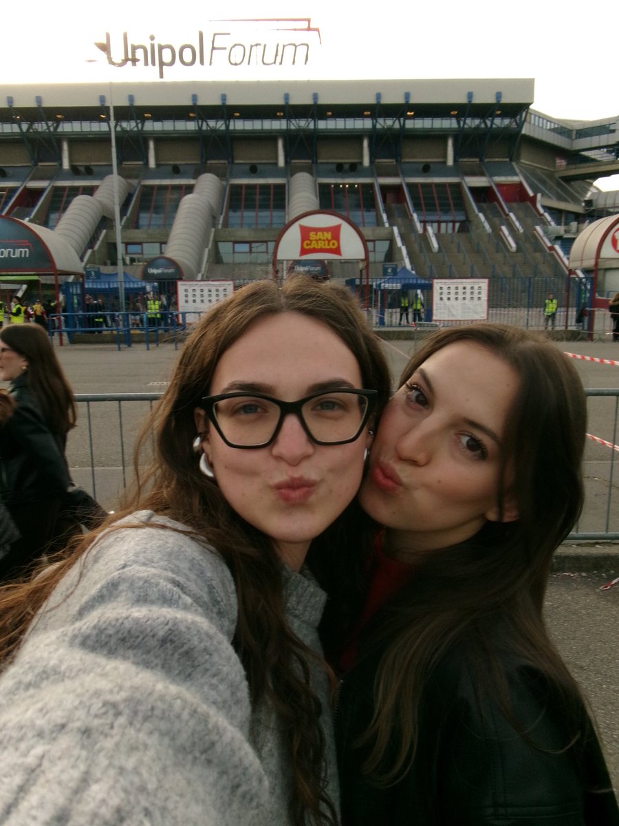 v ᚐ҉ᚐ tweet media