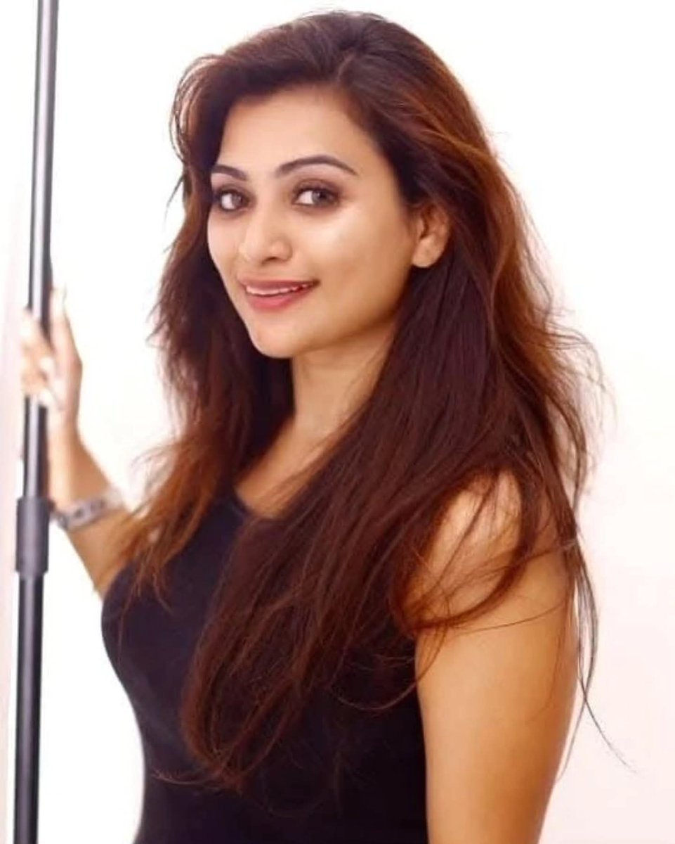 kayaldevaraj's tweet image. April 11th 

#Marijuana Movie Actress Asha Parthalom Birthday

#HBDAshaParthalom
#HappyBirthdayAshaParthalom

#StayHomeStaySafe