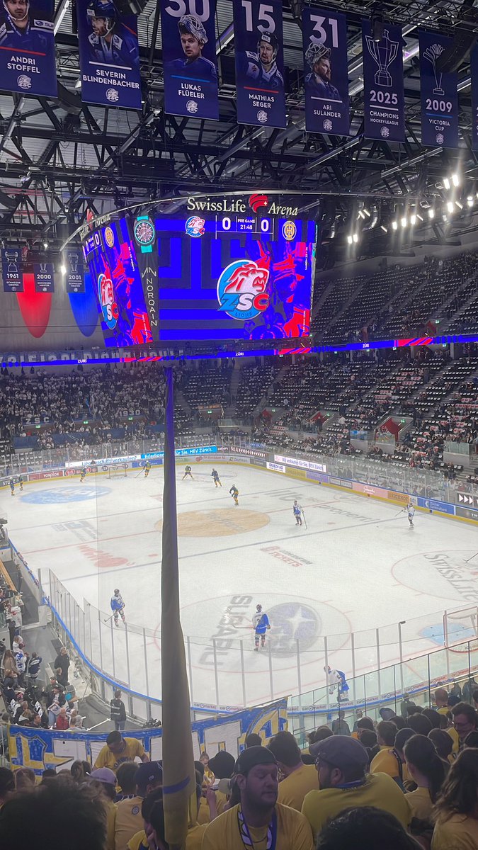 WSF08HCD's tweet photo. Dernière fois ici 🙏🏻🔵🟡 https://t.co/x387vS3fBp