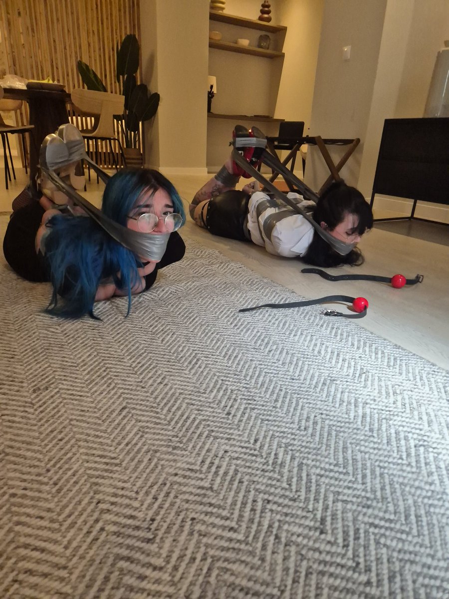 FrenchBondage tweet media