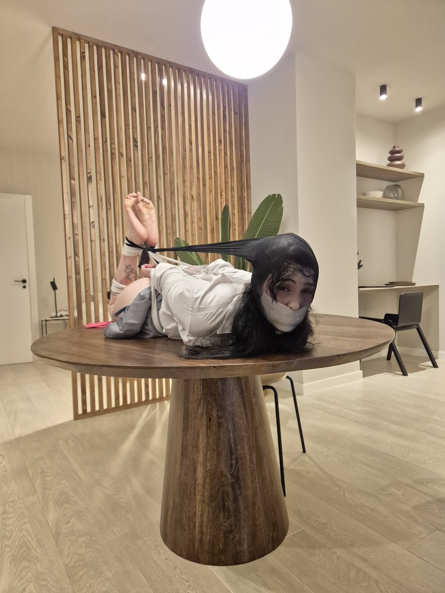 FrenchBondage tweet media