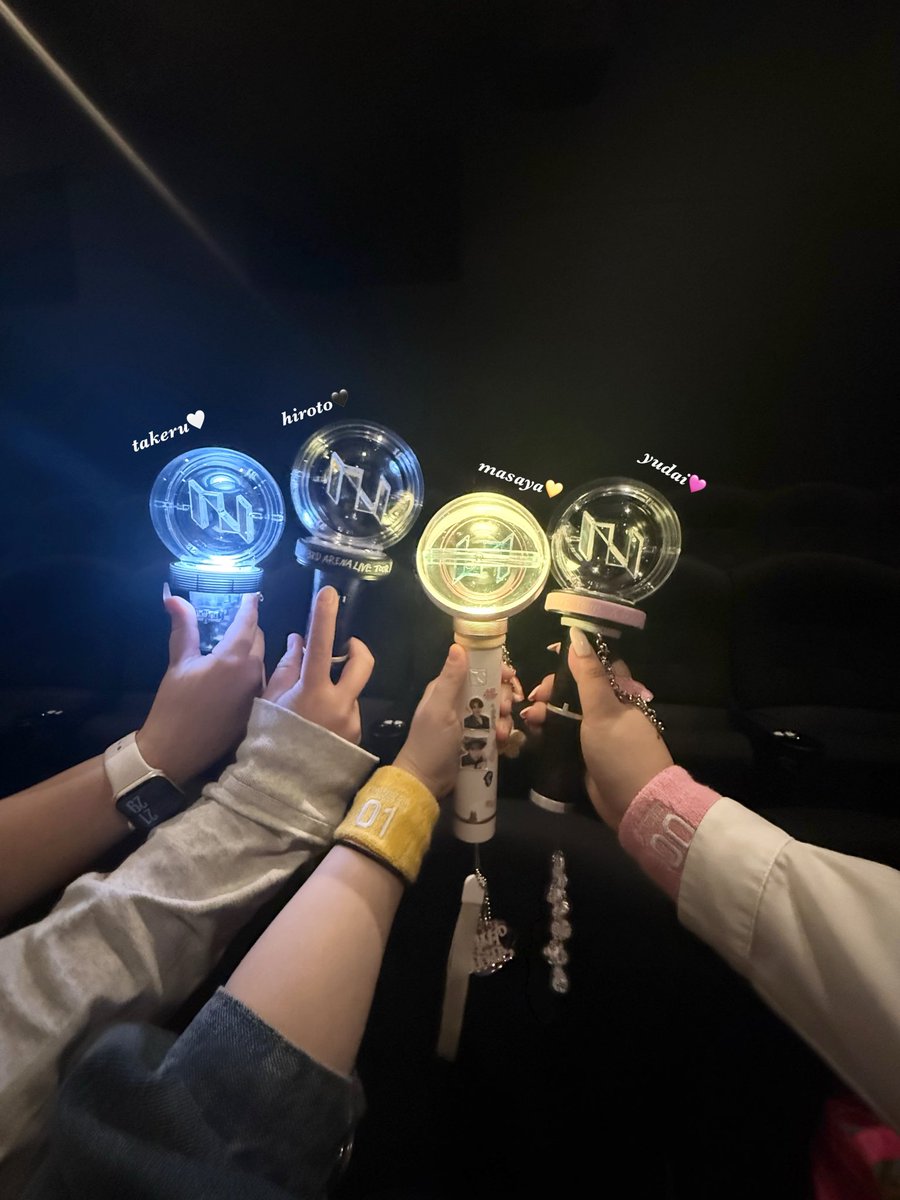 𝘮𝘦𝘪 tweet media