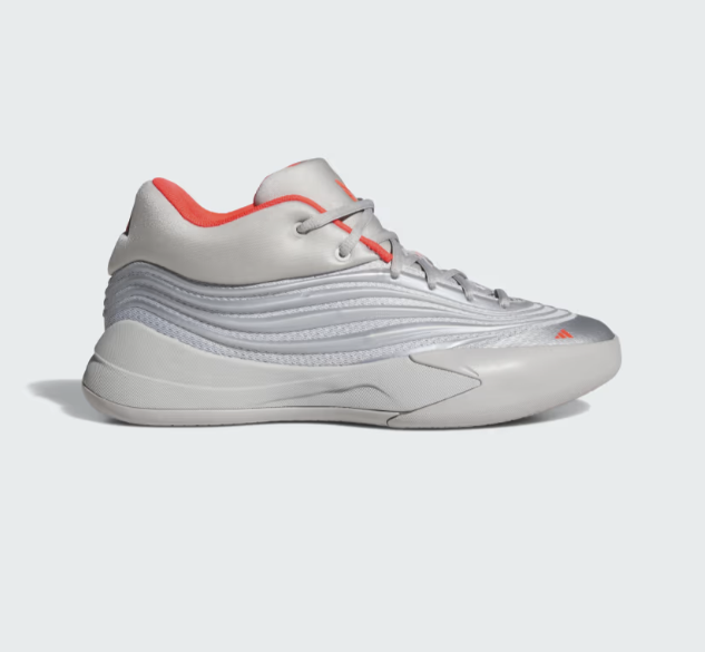 Heskicks tweet media