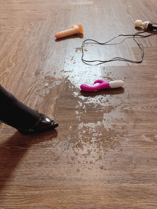 房仲日常 tweet media