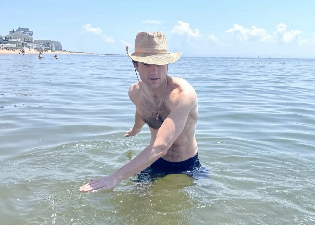 FrankLangDUMB's tweet image. Robby said I look “pasty as fuck” but I think he meant to say “super cool”? #Weird