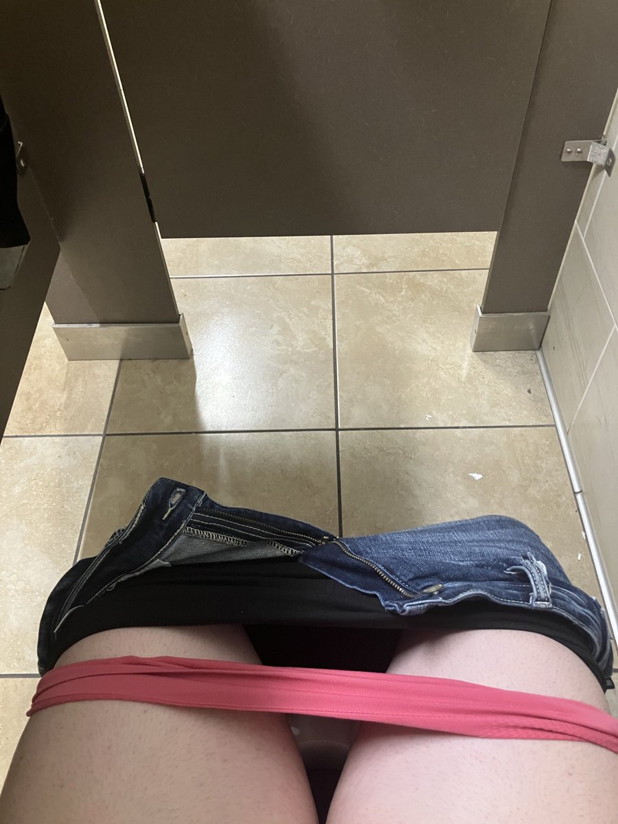 Victoria_Blake🩵🩷🤍🩷🩵 tweet media