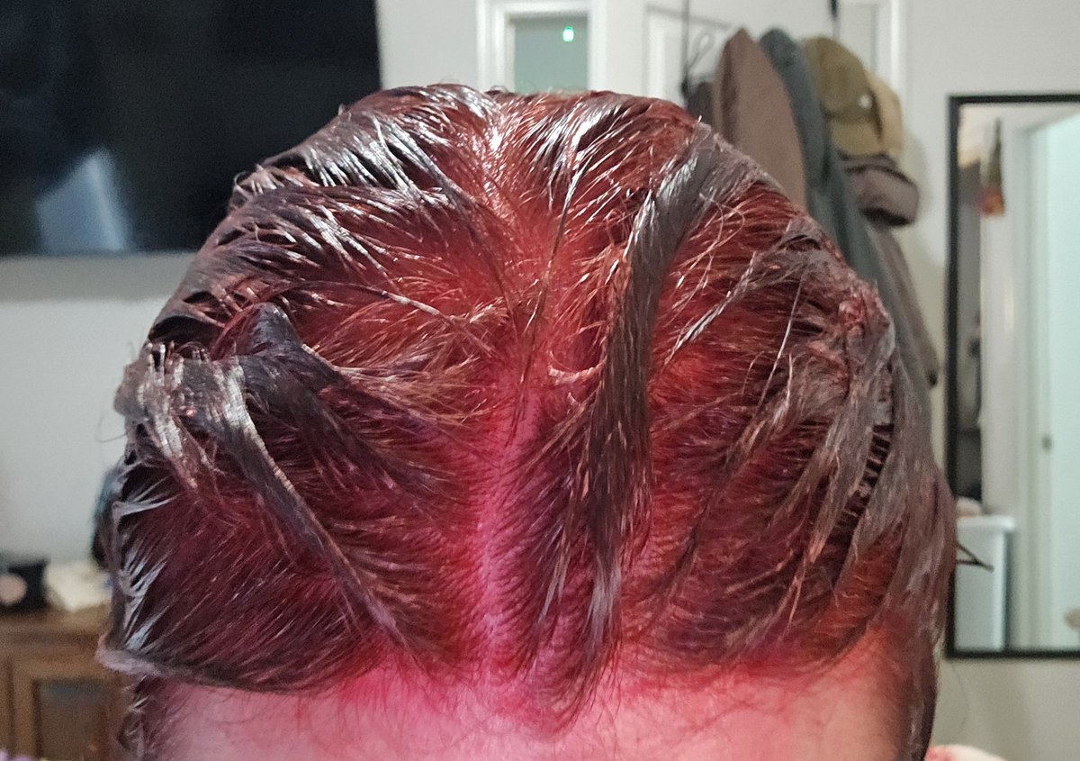 vampiricjiji's tweet image. im doing it.